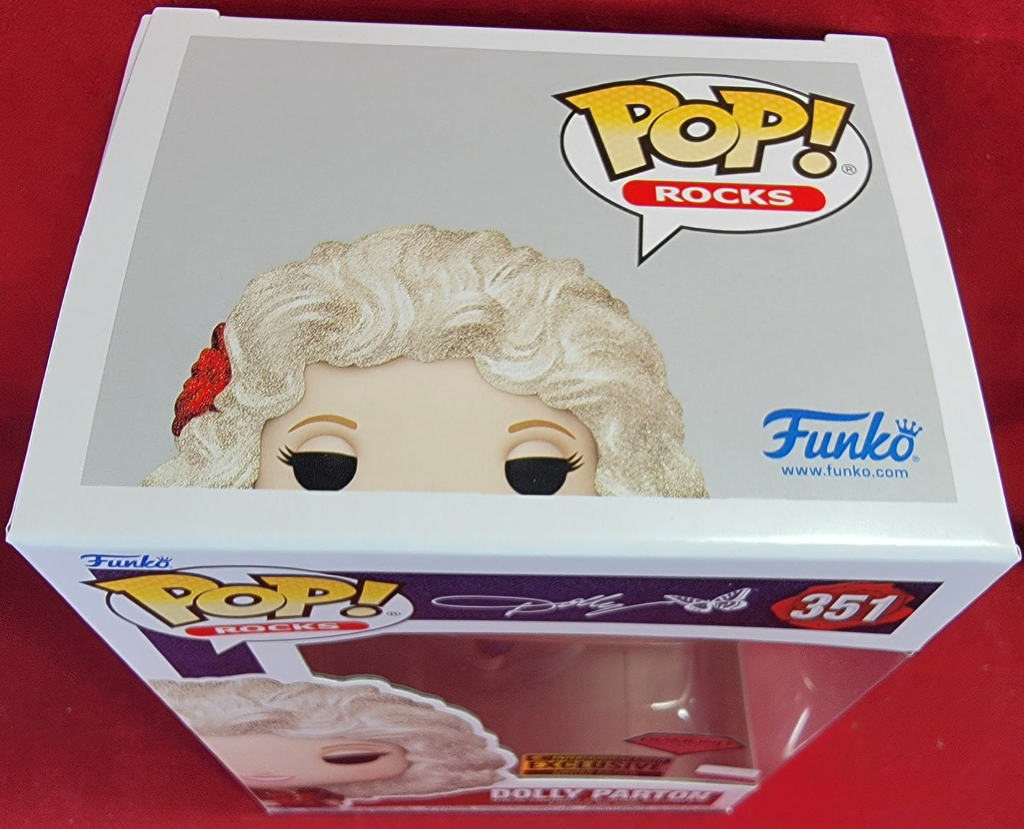 Dolly Parton entertainment earth exclusive # 351 (nib)
