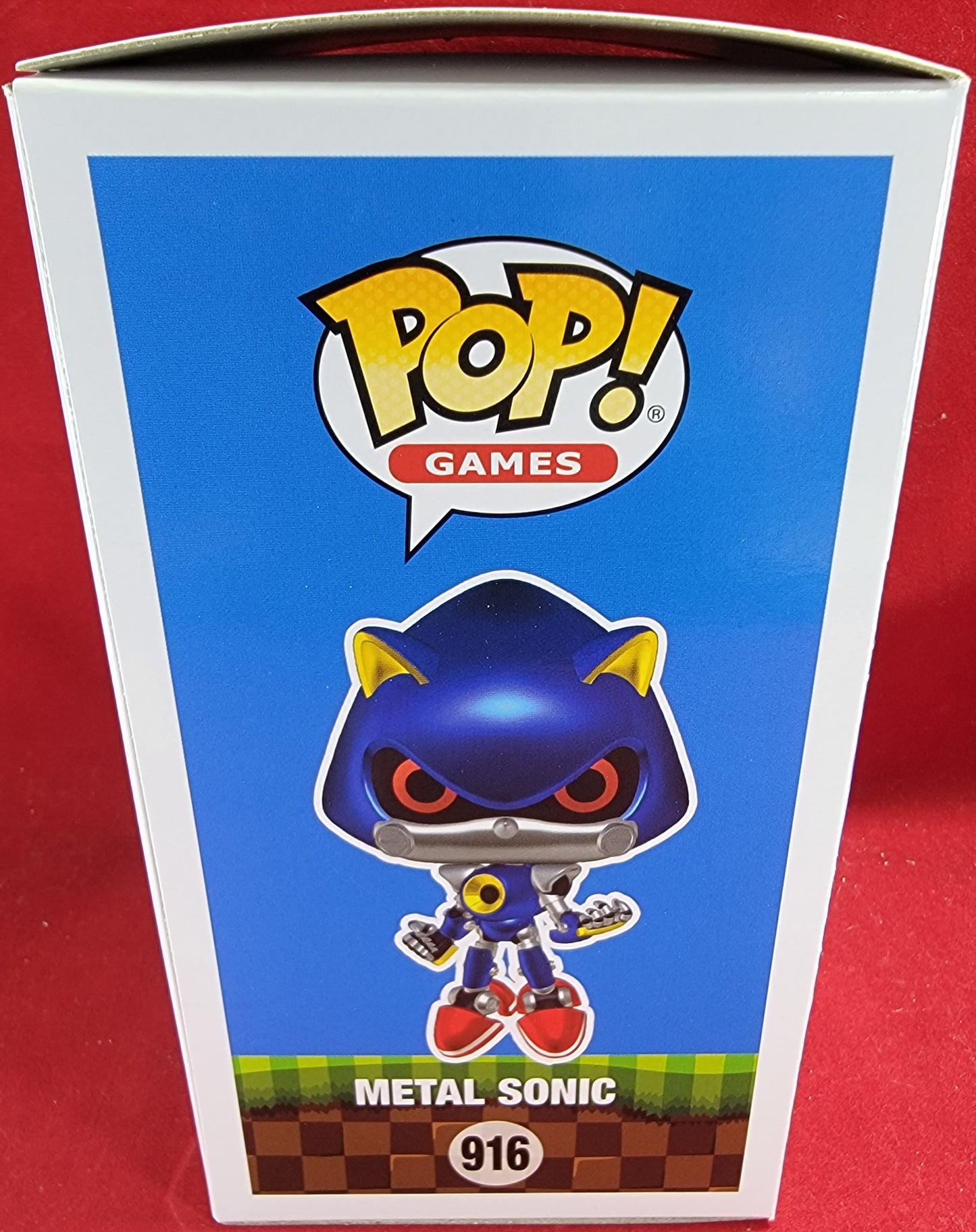 Metal sonic funko # 916 (nib) with pop protector