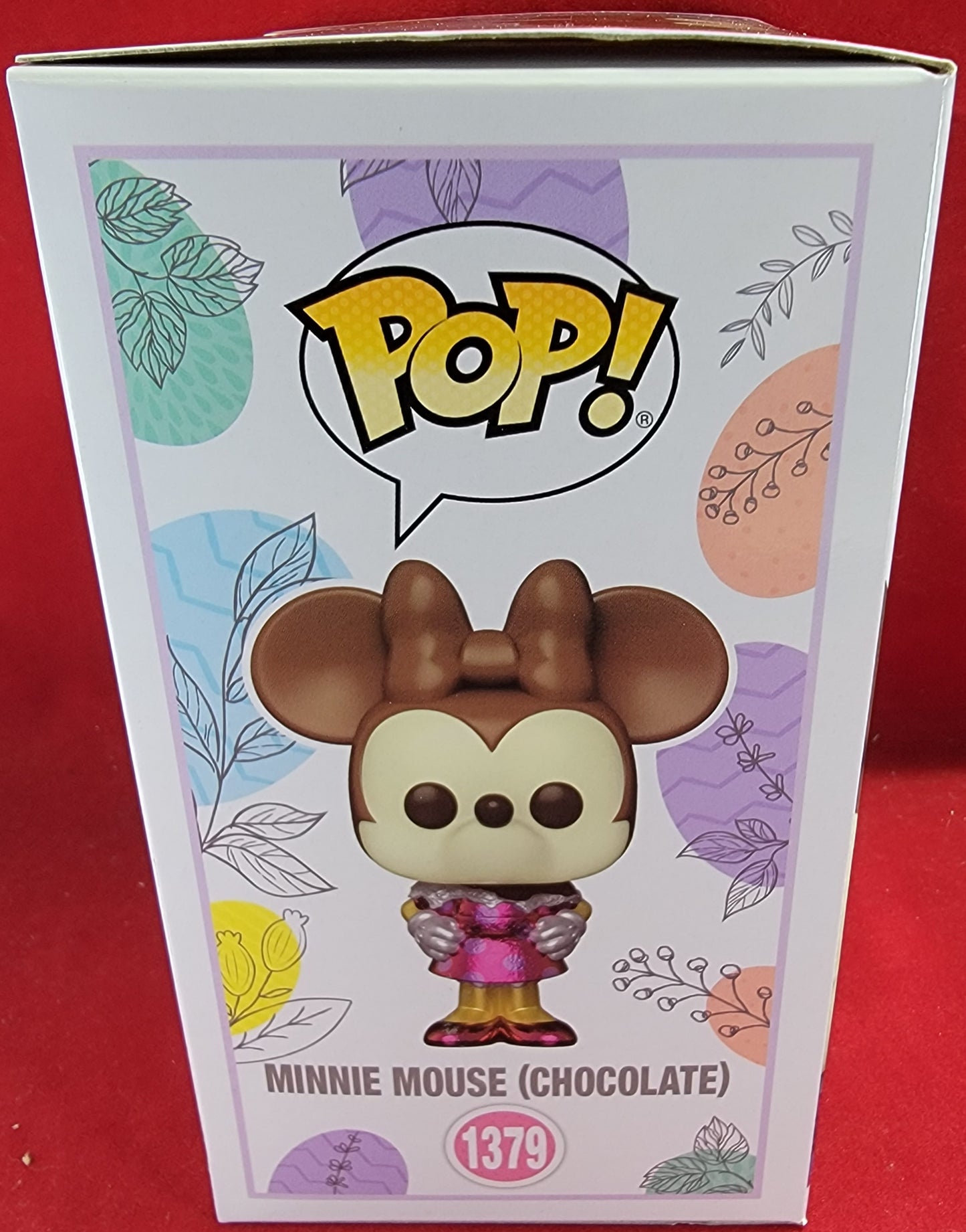 Minnie mouse (chocolate) funko # 1379 (nib) with pop protector