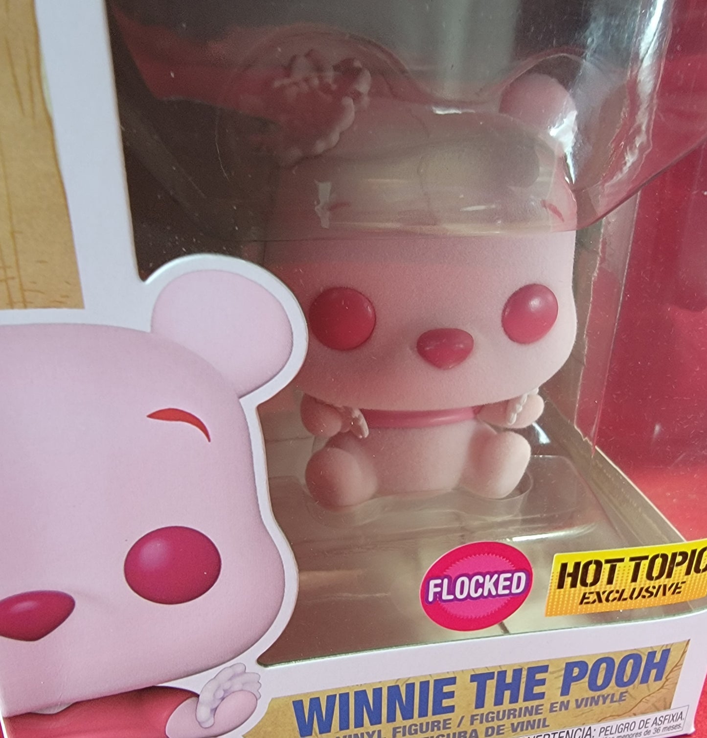 Winnie the pooh hot topic exclusive funko # 1250 (nib)
With pop protector