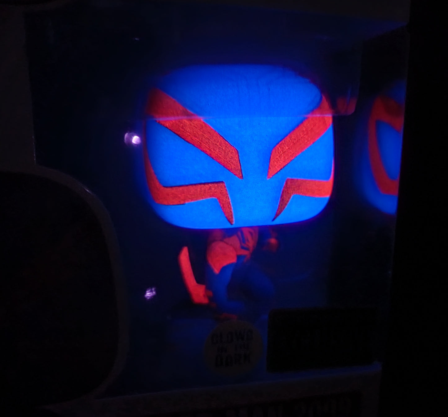 Spider-Man 2099 entertainment earth funko # 1267 (nib)
With pop protector