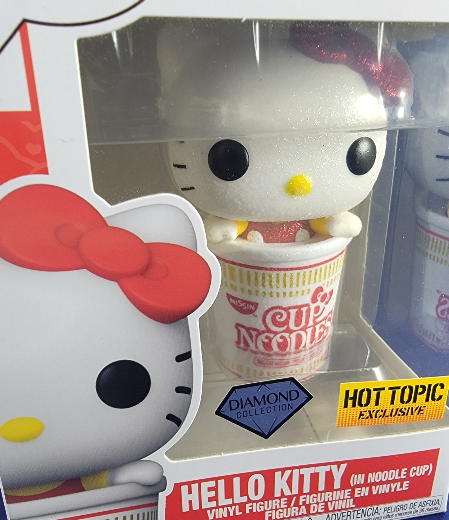 Hello kitty (in noodle cup), hot topic exclusive # 46 (nib)
With pop protector