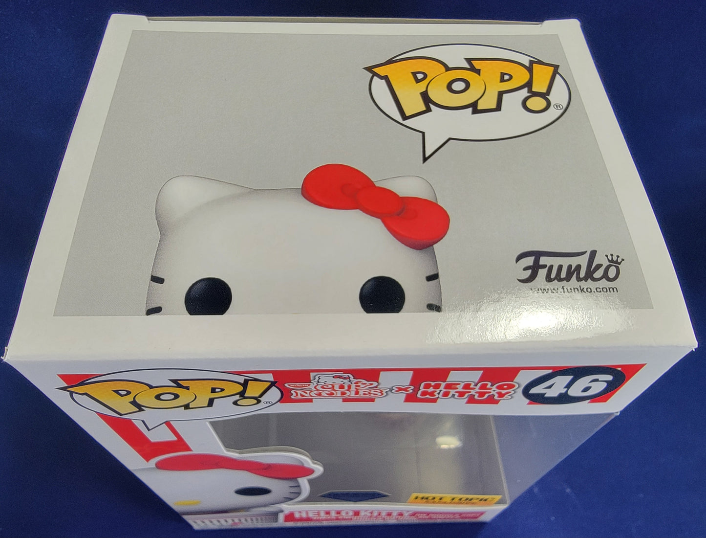 Hello kitty (in noodle cup), hot topic exclusive # 46 (nib)
With pop protector