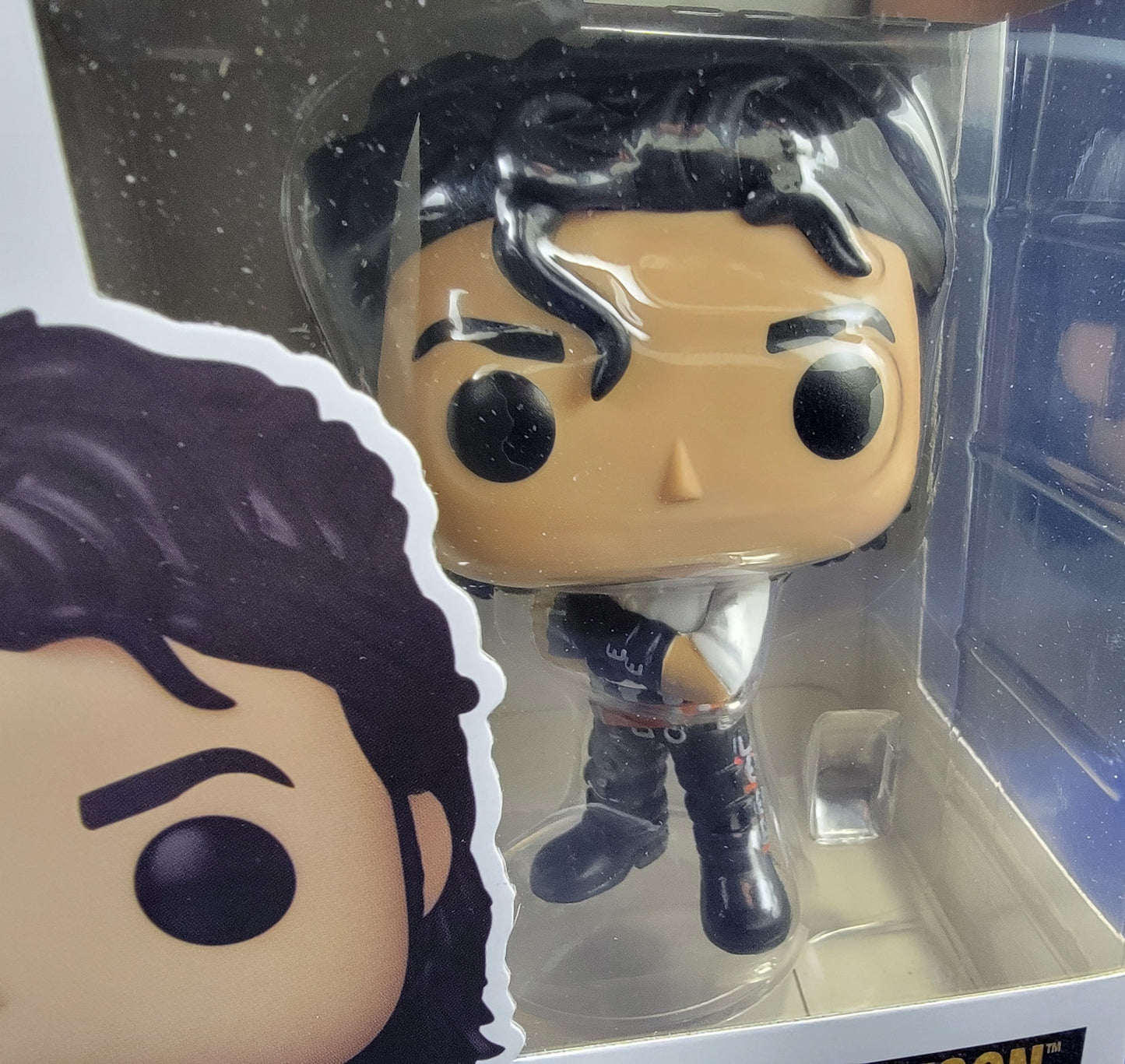 Michael jackson funko # 383 (nib)
With pop protector