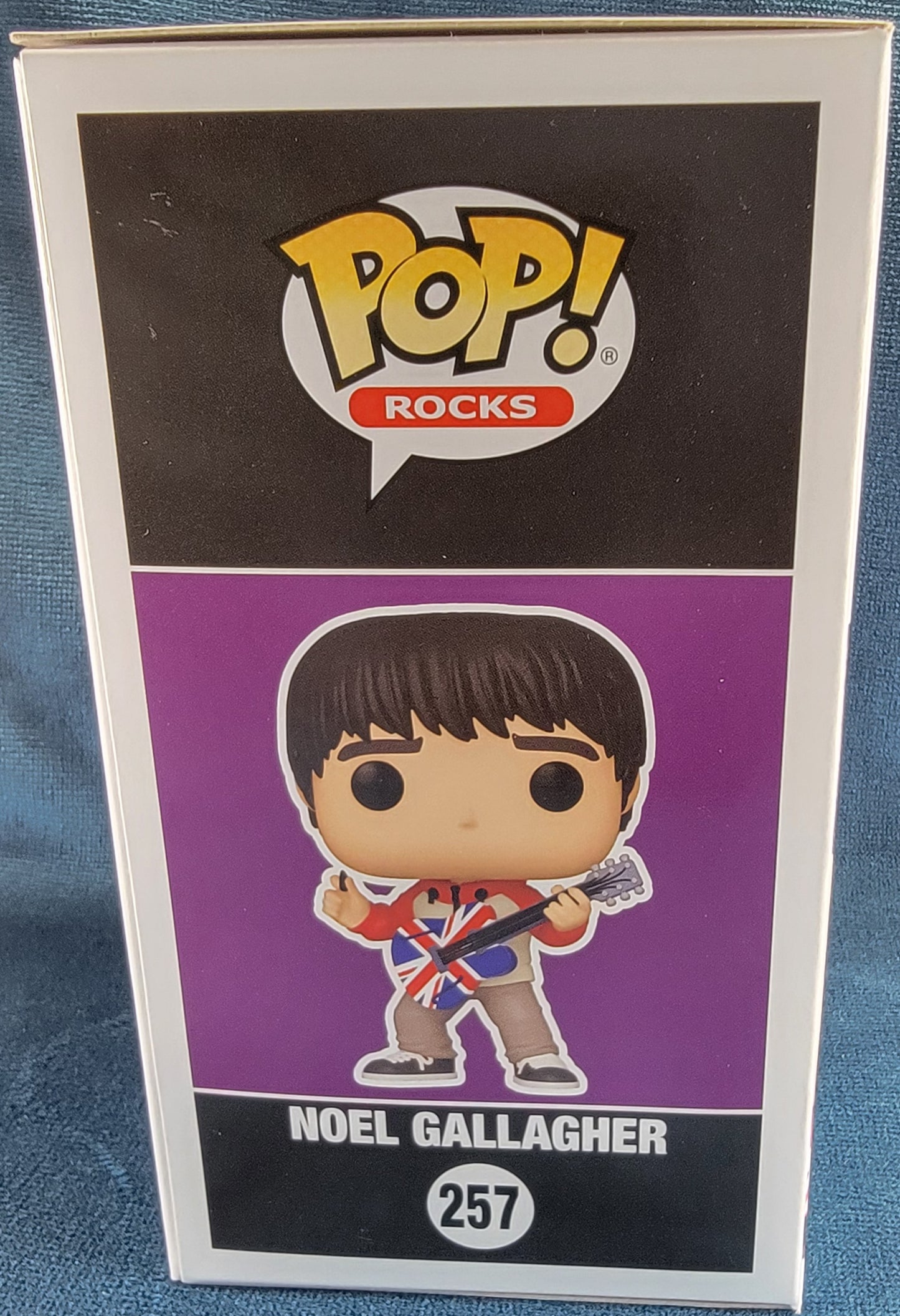 Noel Gallagher funko # 257 (nib)
With pop protector