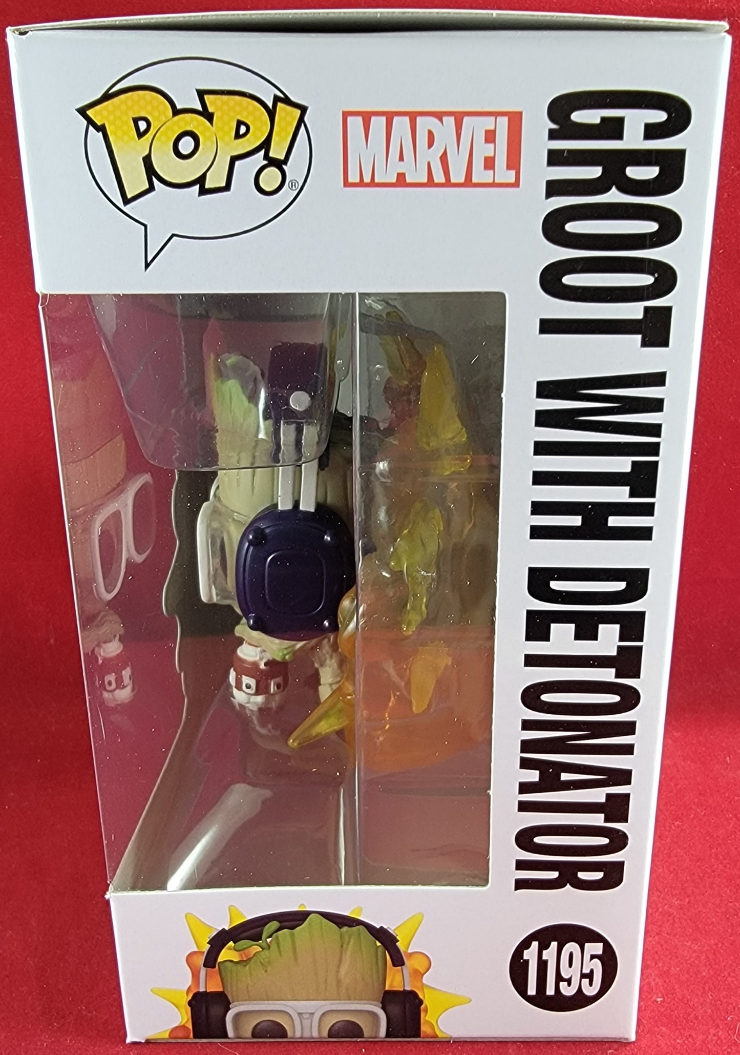 Groot with detonator funko # 1195 (nib)
With pop protector