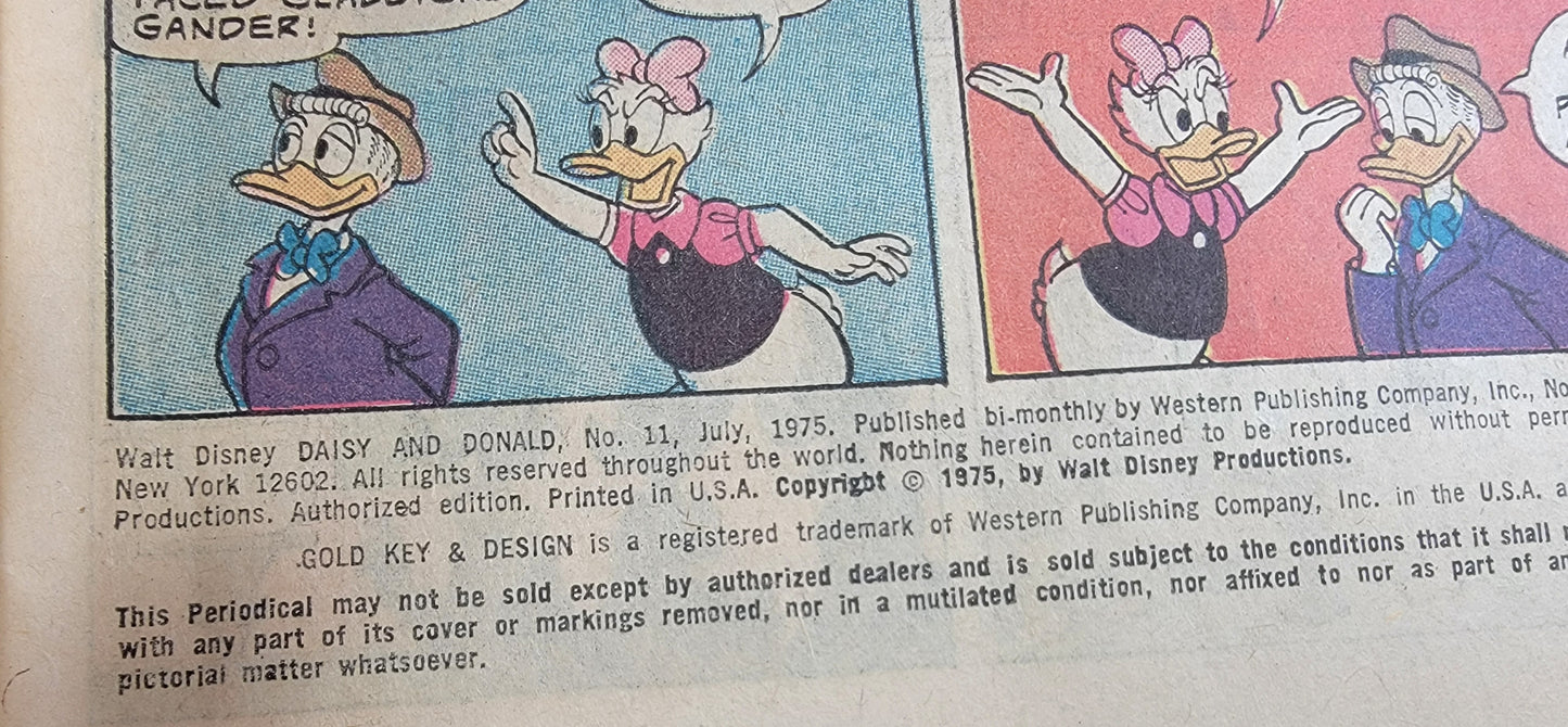 Walt disney no. 11 Daisy and Donald (1975) comic book bagged and boarded