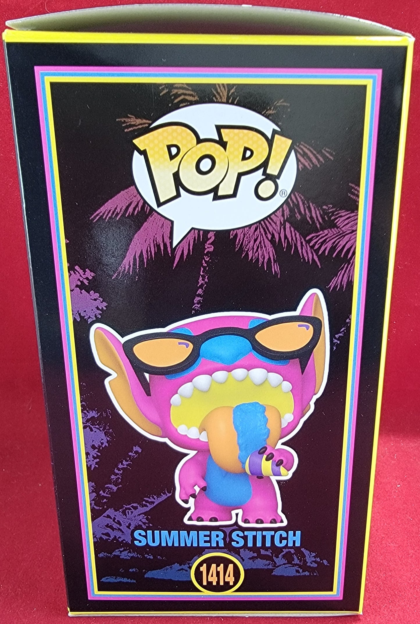 Summer stitch hot topic funko exclusive # 1414 (nib)
With pop protector