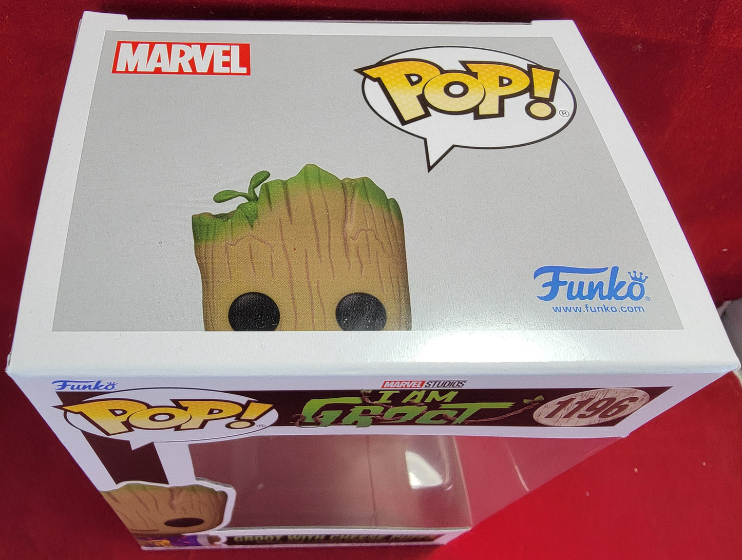 Groot with cheese puffs funko # 1196 (nib)
With pop protector