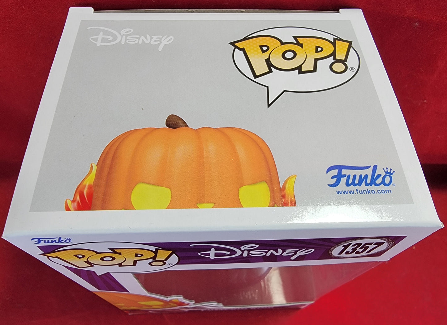 Pumpkin King funko # 1357 (nib)
With pop protector
