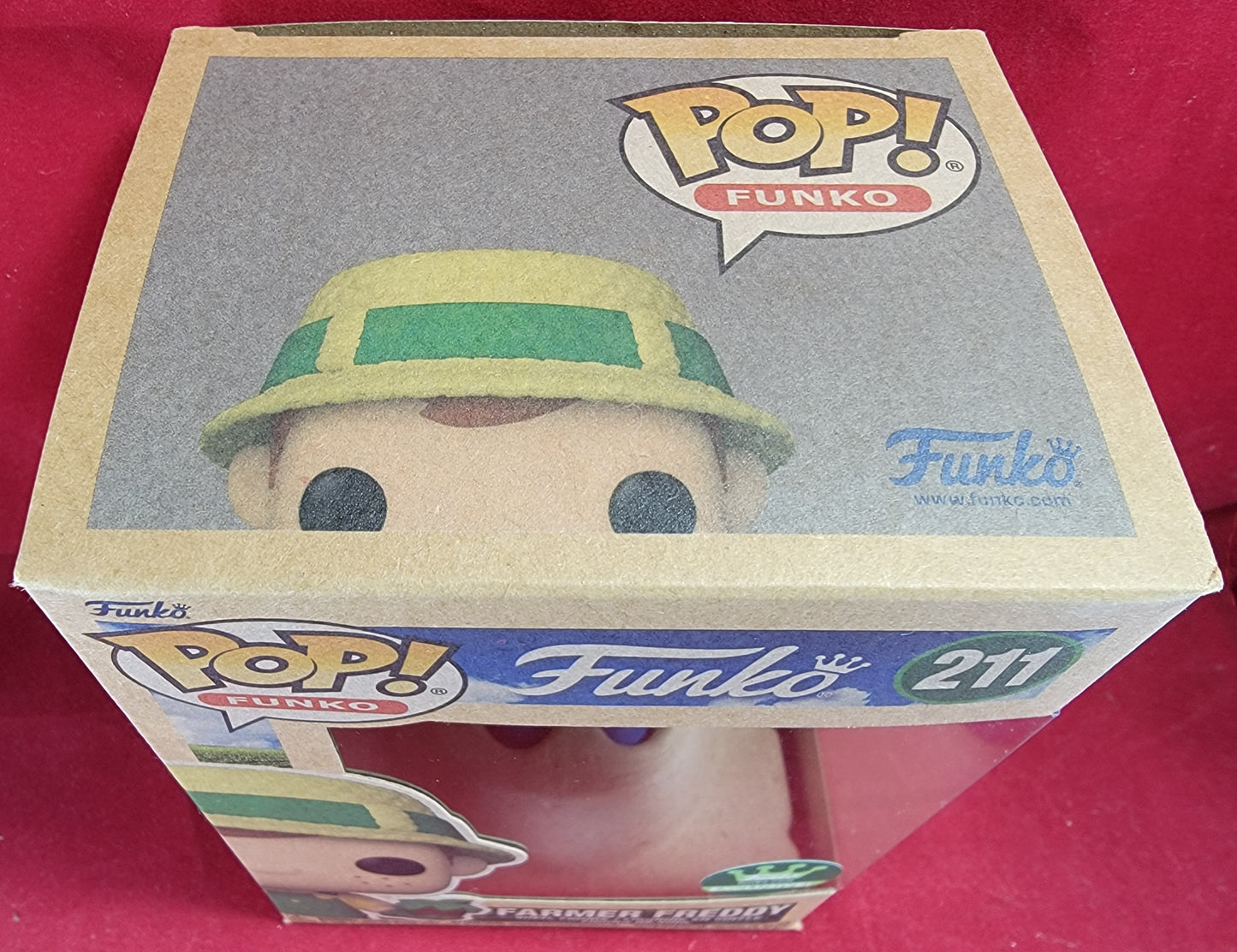 Farmer freddy funko exclusive # 211 (nib)
With pop protector