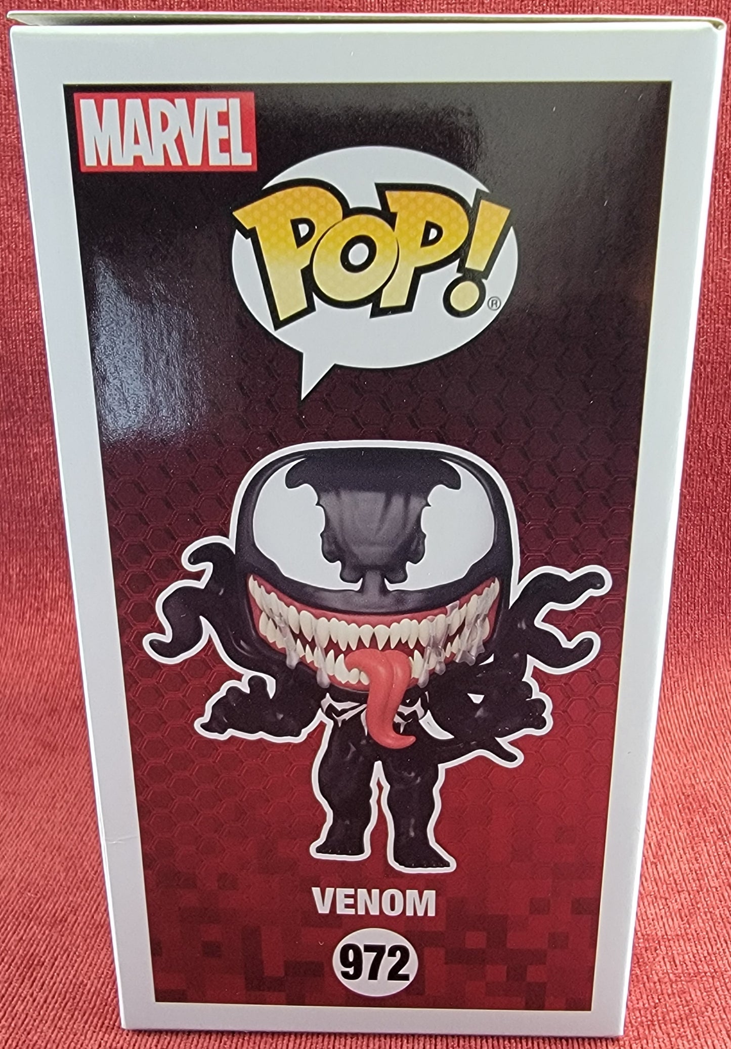 Venom spider-man 2 funko # 972 (nib)
With pop protector