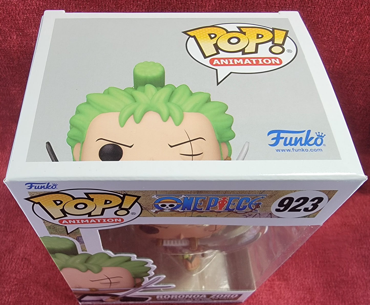 Roronoa Zoro funko # 923 (nib)
With pop protector