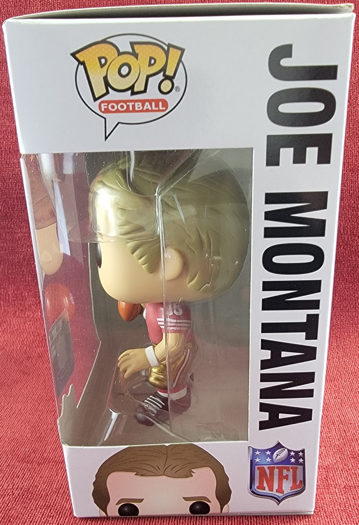 Joe montana funko # 84 (nib)
With pop protector