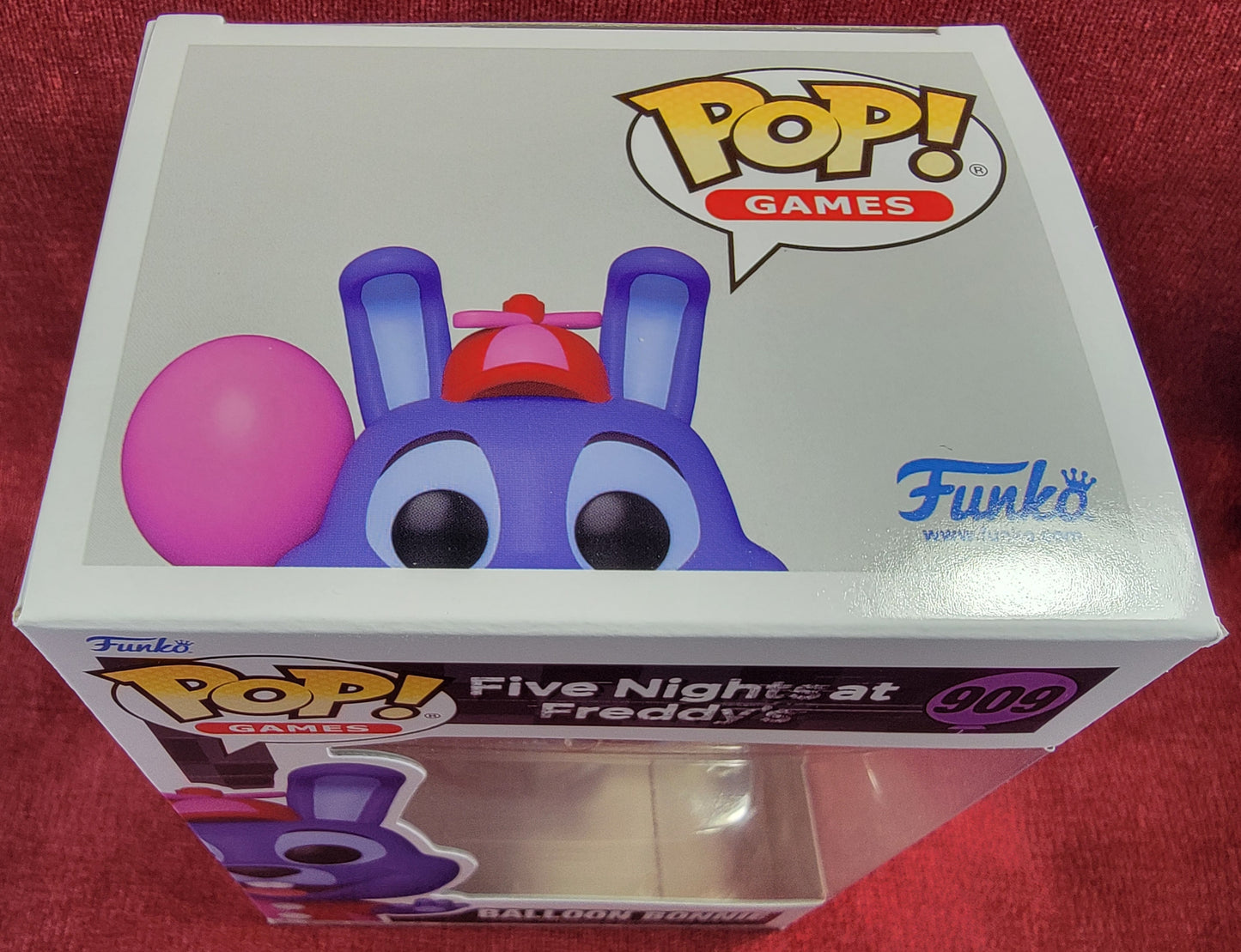 Balloon Bonnie funko # 909 (nib)
With pop protector