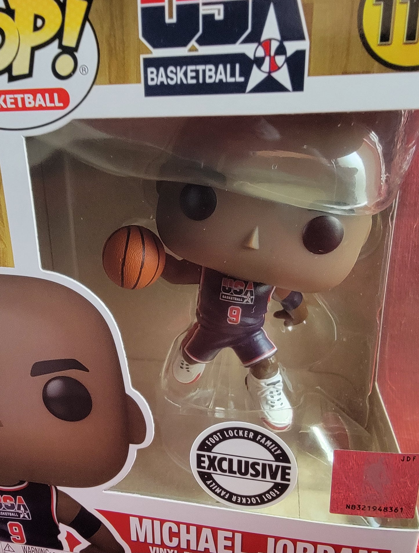 Michael Jordan foot locker exclusive funko # 115 (nib)
With pop protector