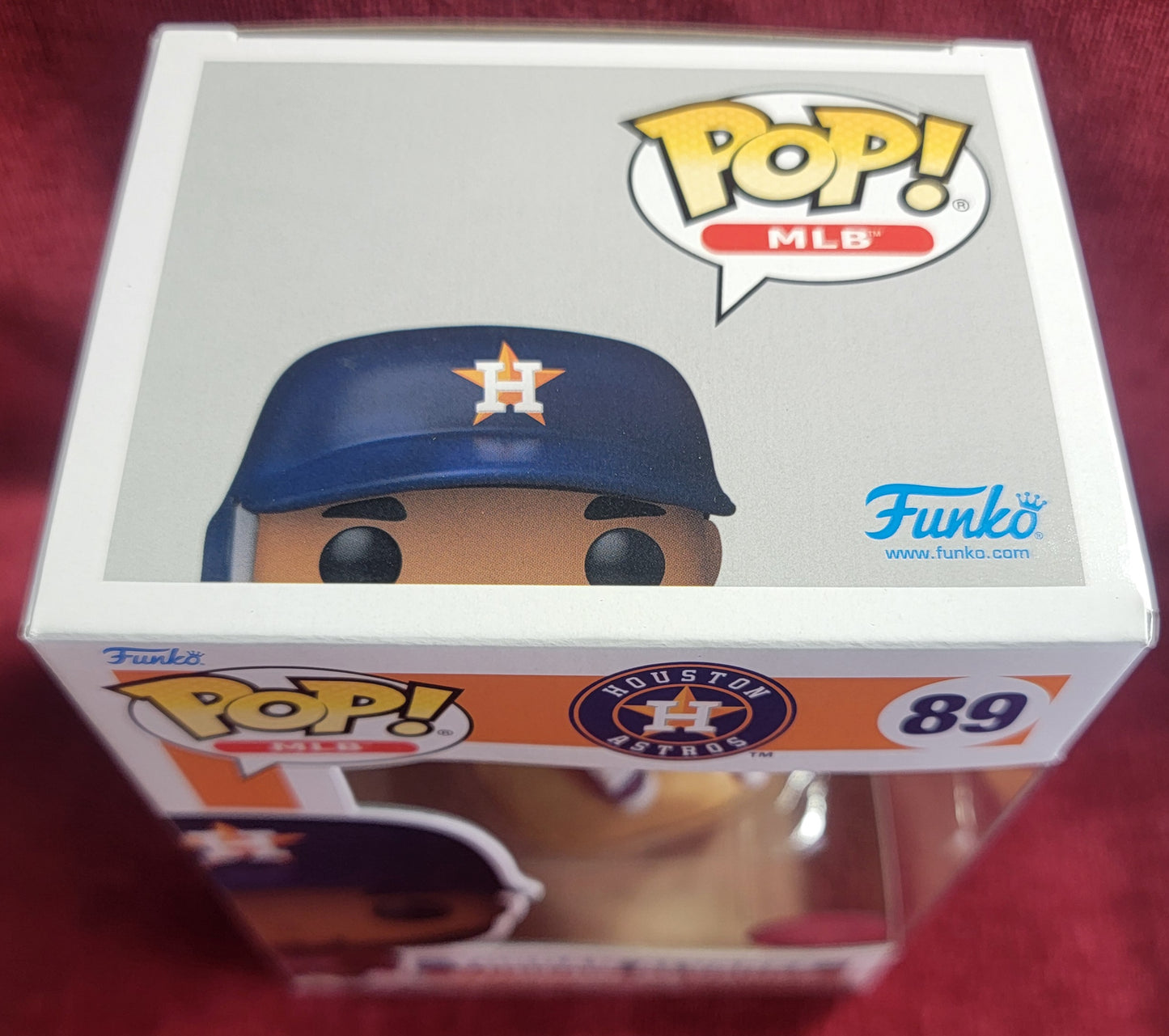 Yordan Alvarez funko # 89 (nib)
With pop protector
