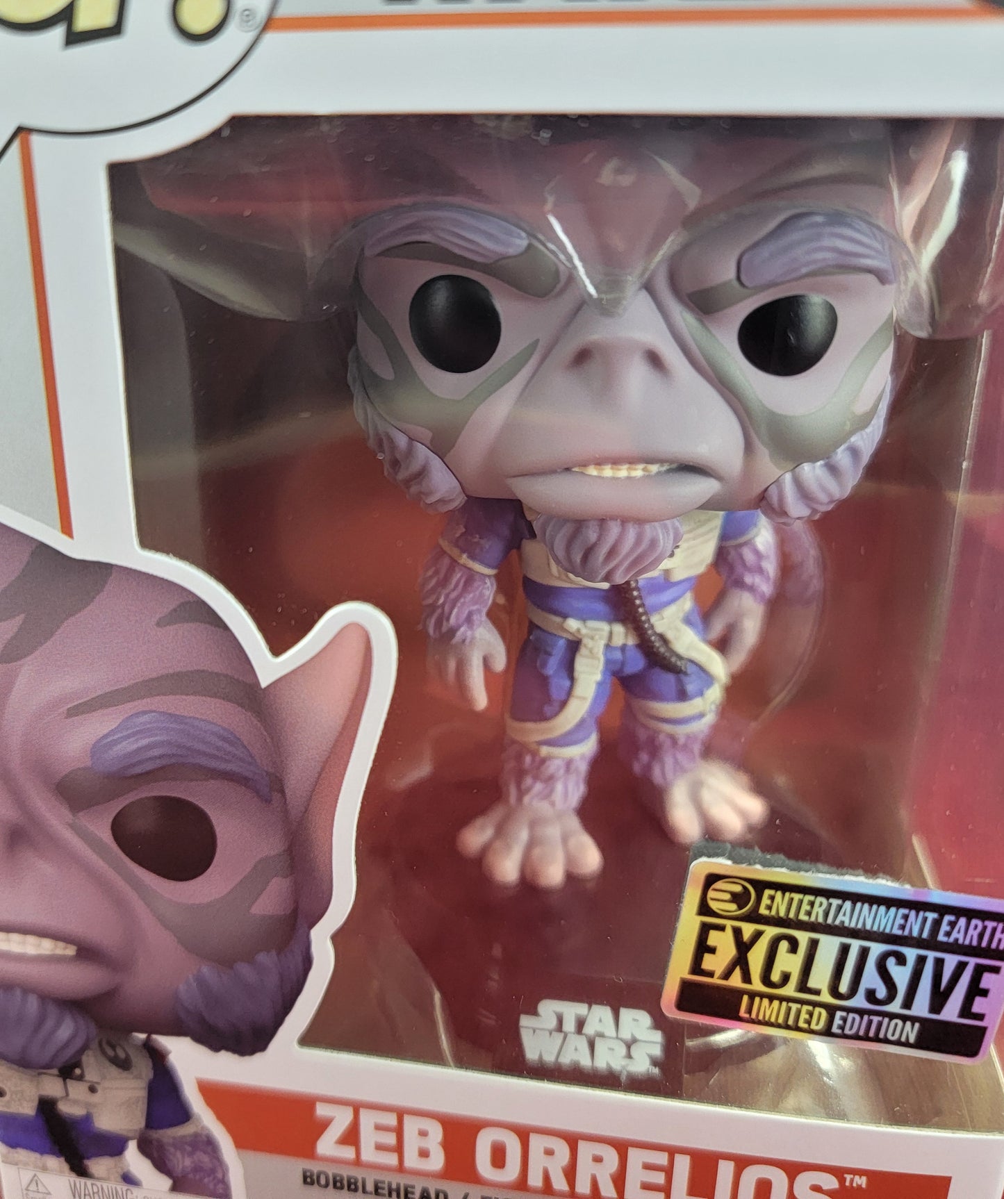 Zeb Orrelios entertainment earth exclusive funko # 716 (nib)
With pop protector
