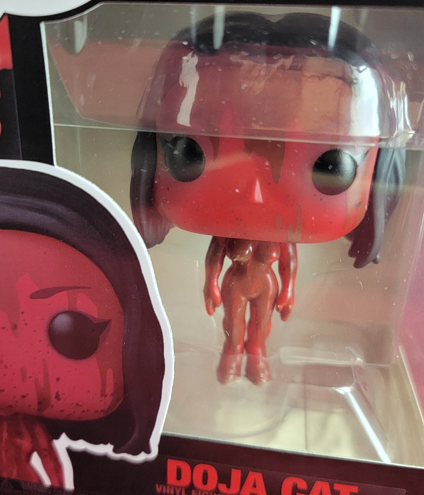 Doja cat funko # 441 (nib)
With pop protector