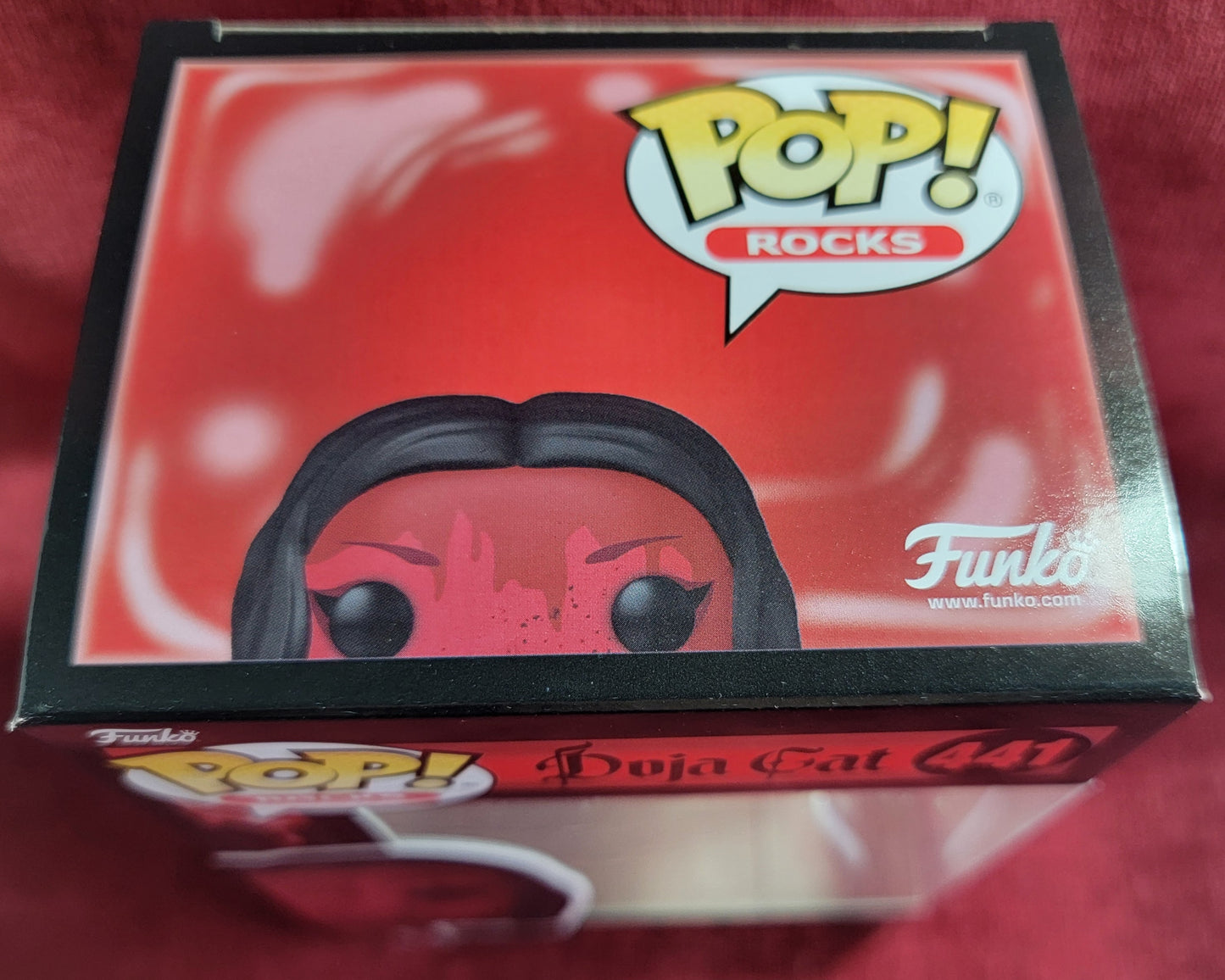 Doja cat funko # 441 (nib)
With pop protector