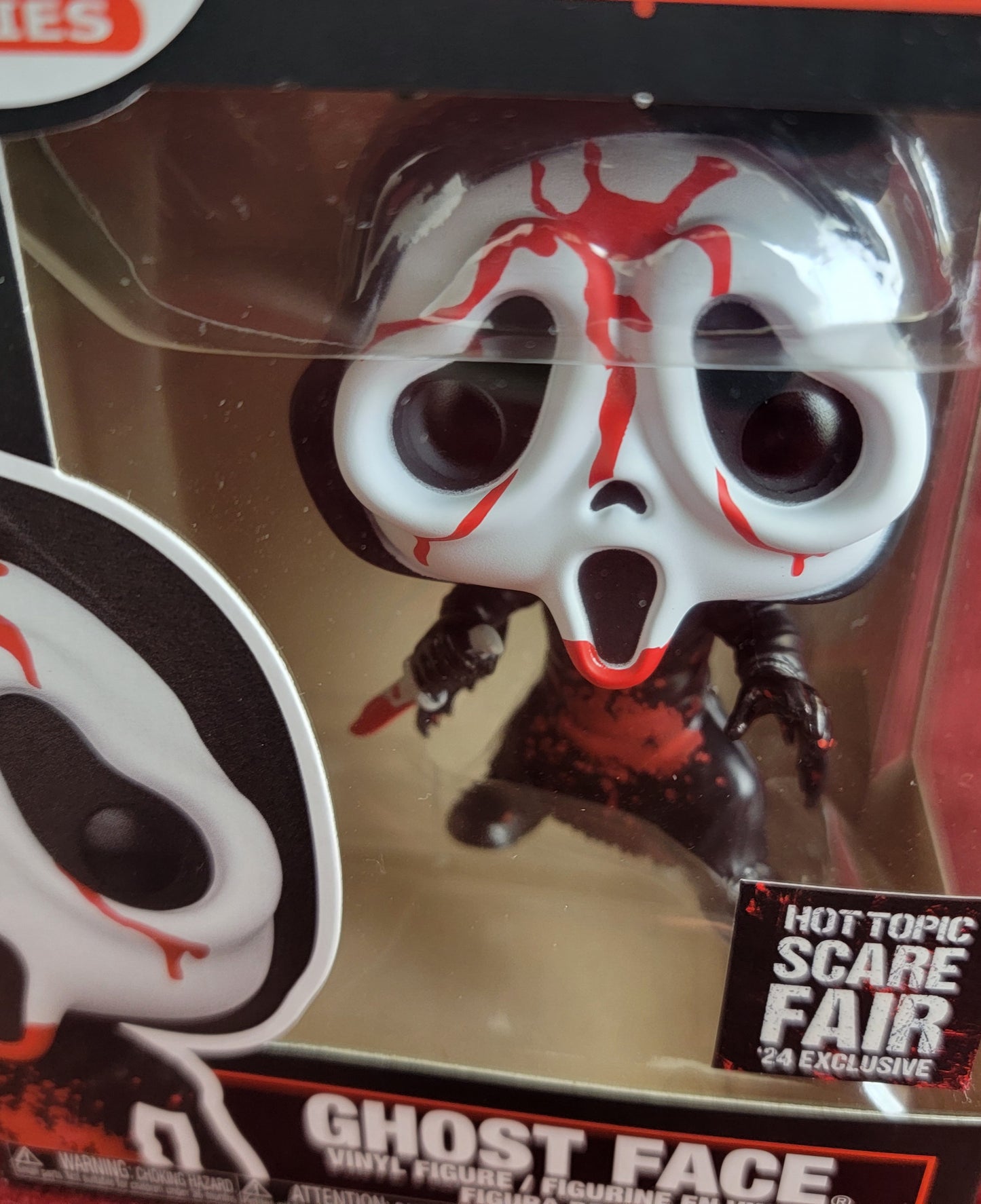 Ghost face hot topic exclusive funko # 1607 (nib)
With pop protector