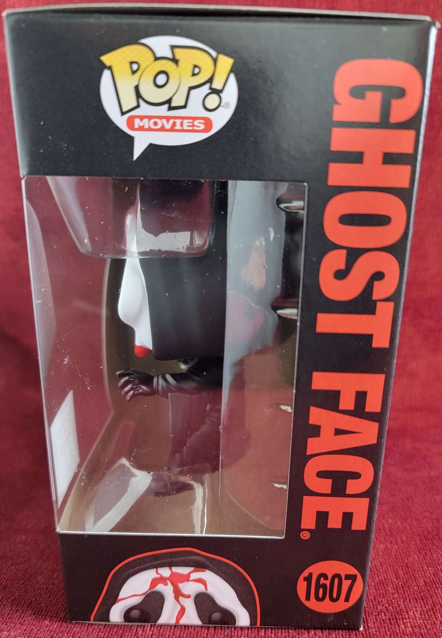 Ghost face hot topic exclusive funko # 1607 (nib)
With pop protector