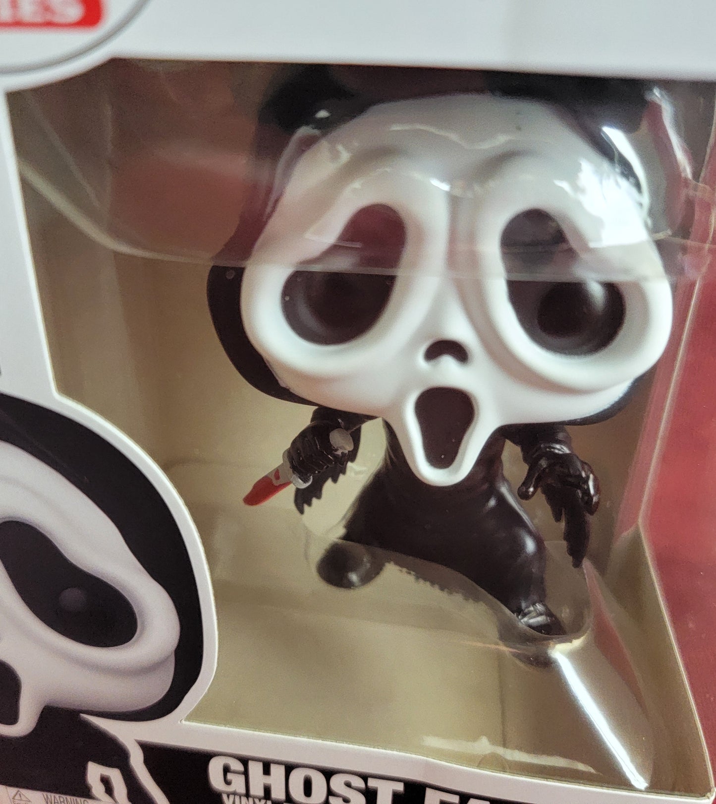 Ghost face funko # 1607 (nib)
With pop protector