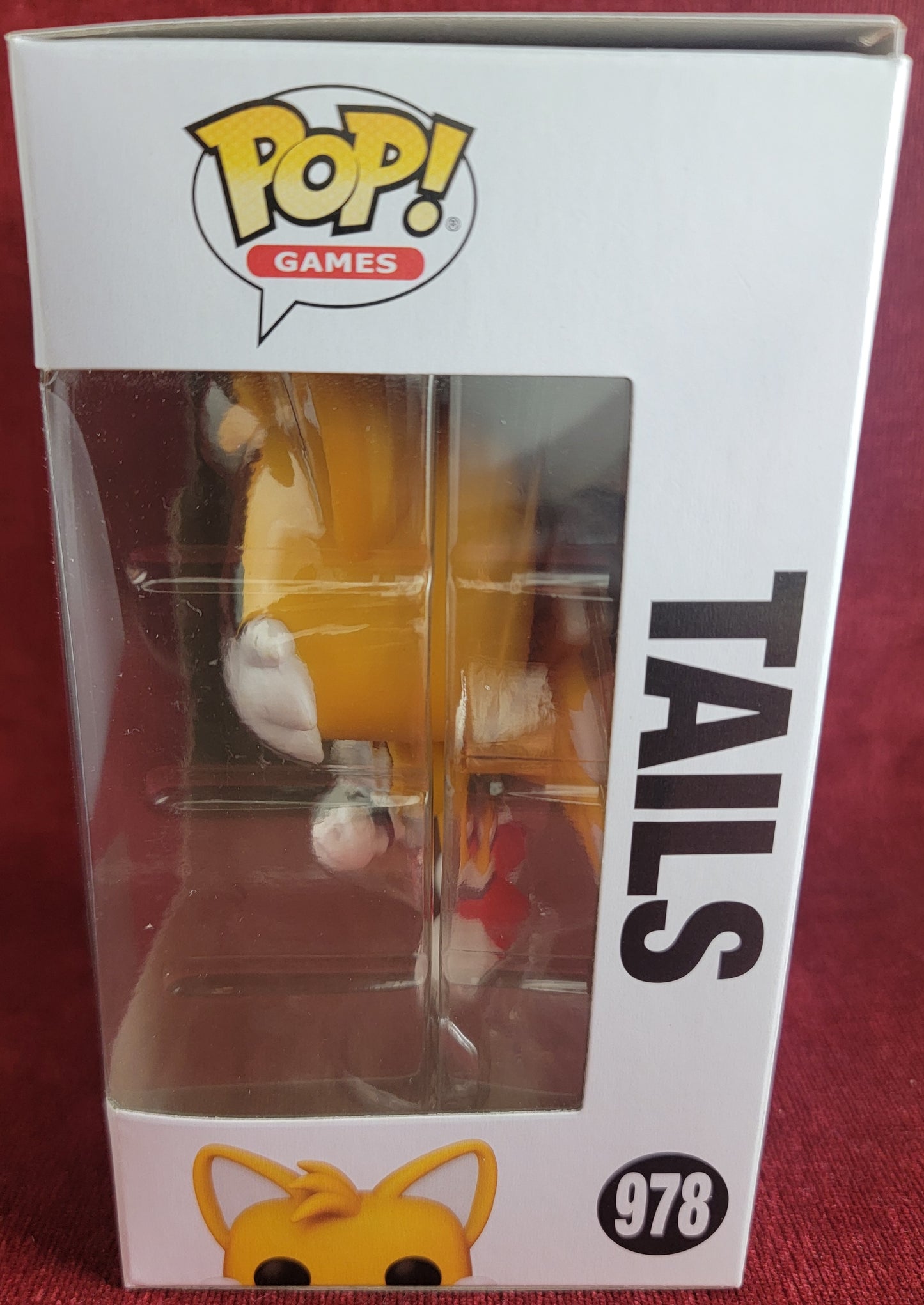 Tails funko # 978 (nib)
With pop protector