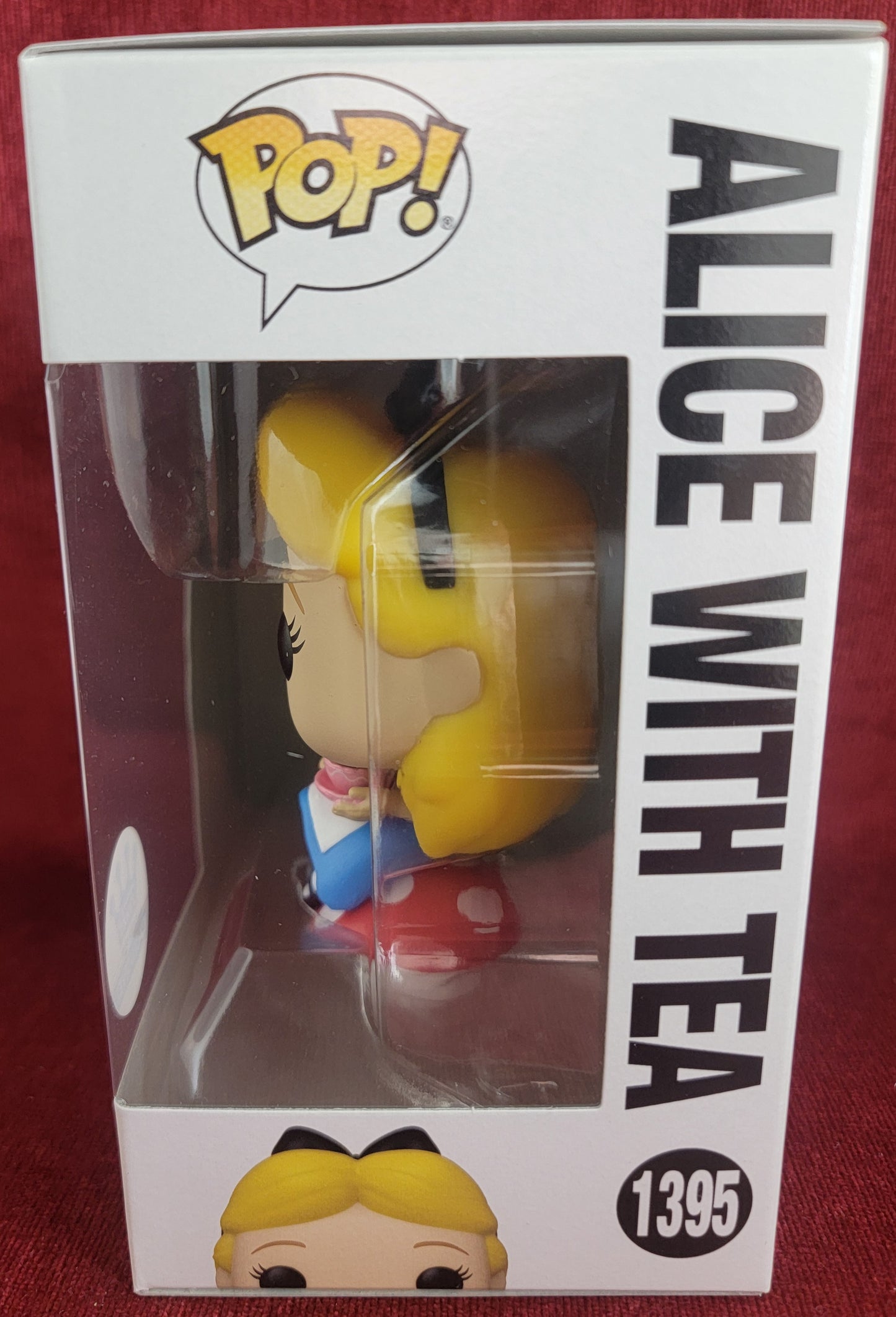 Alice with tea funko exclusive # 1395 (nib) With pop protector