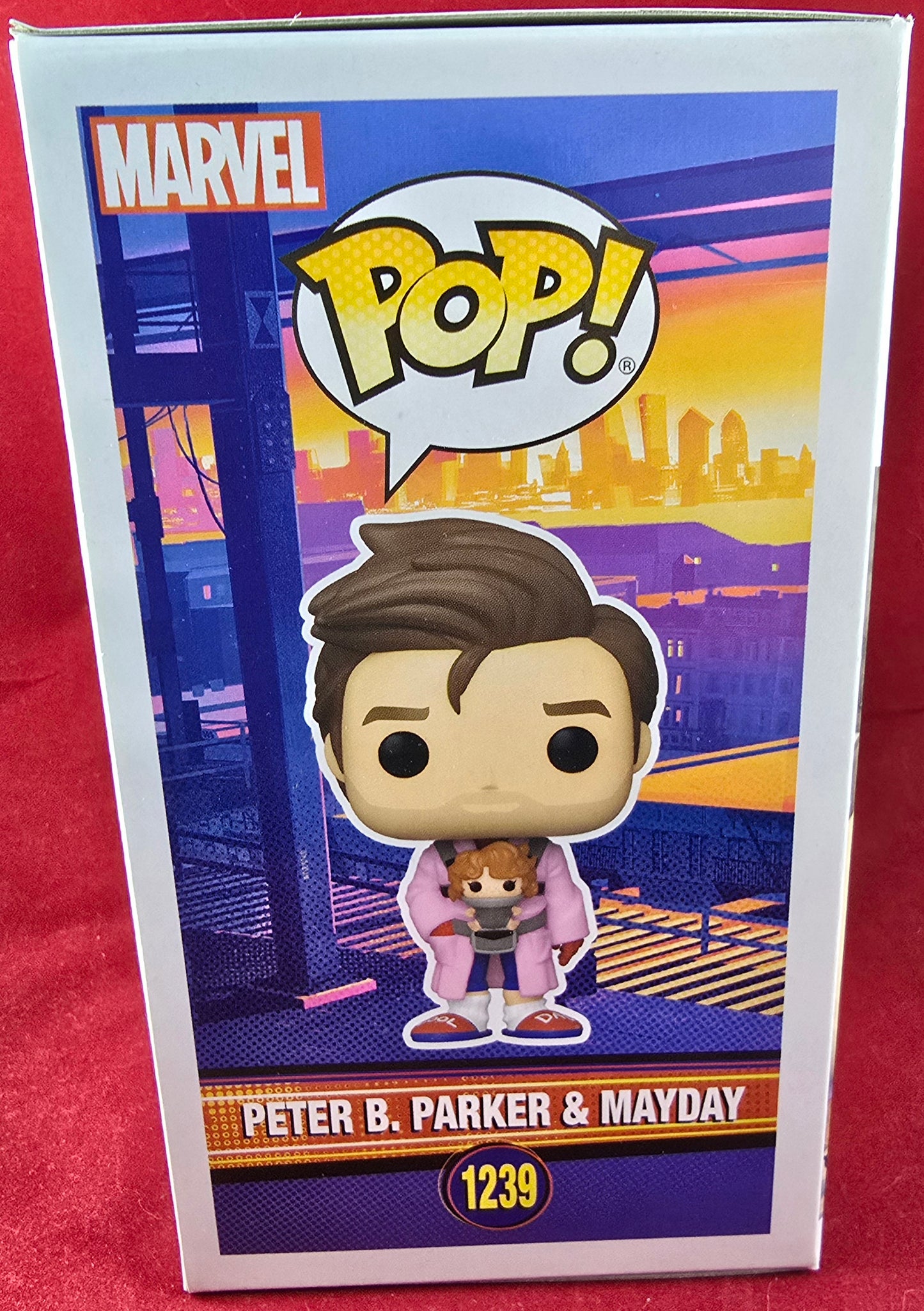 Peter b. Parker & Mayday hot topic exclusive funko # 1239 (nib) With pop protector