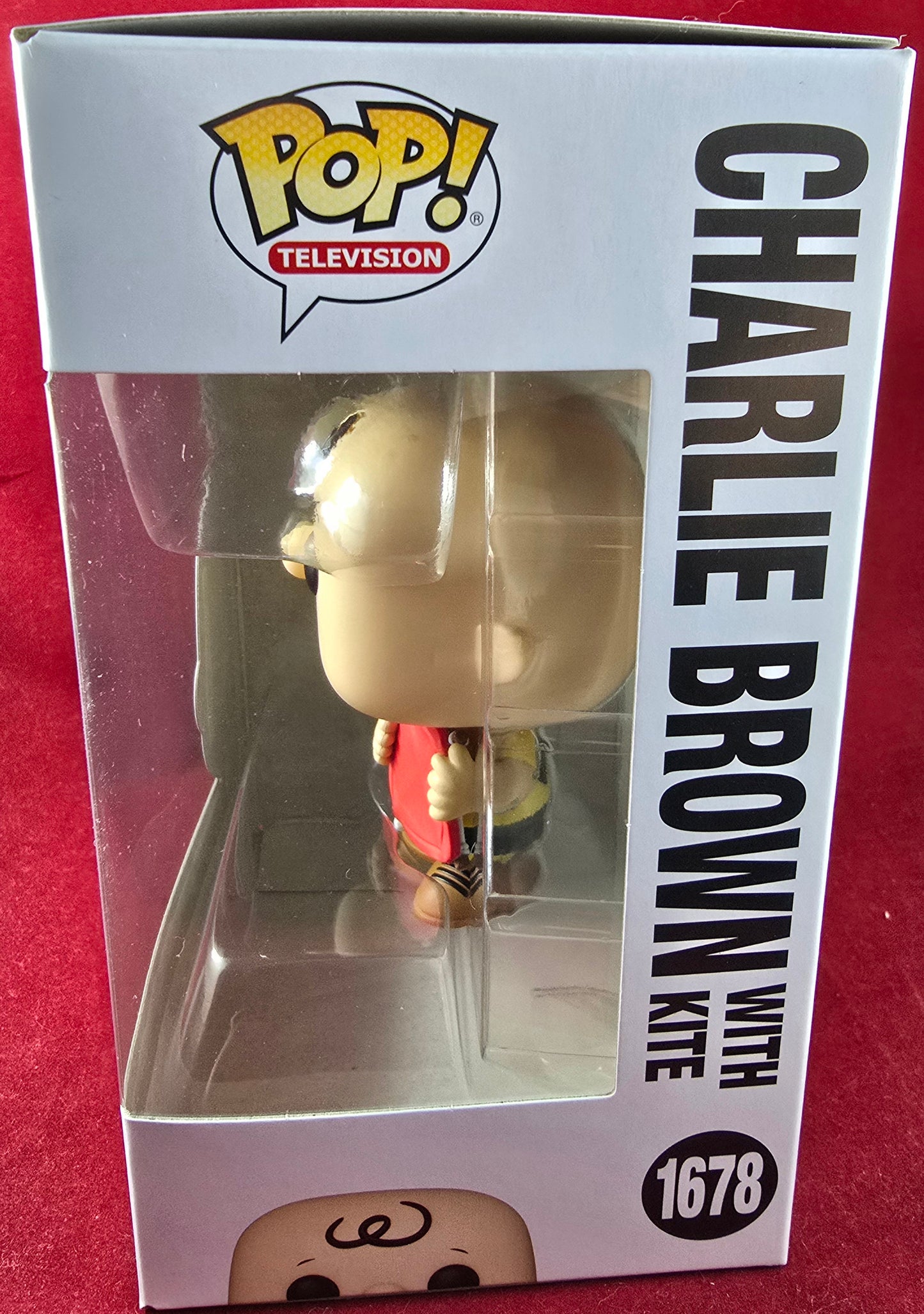 Charlie Brown with Kite funko # 1678 (nib) With pop protector