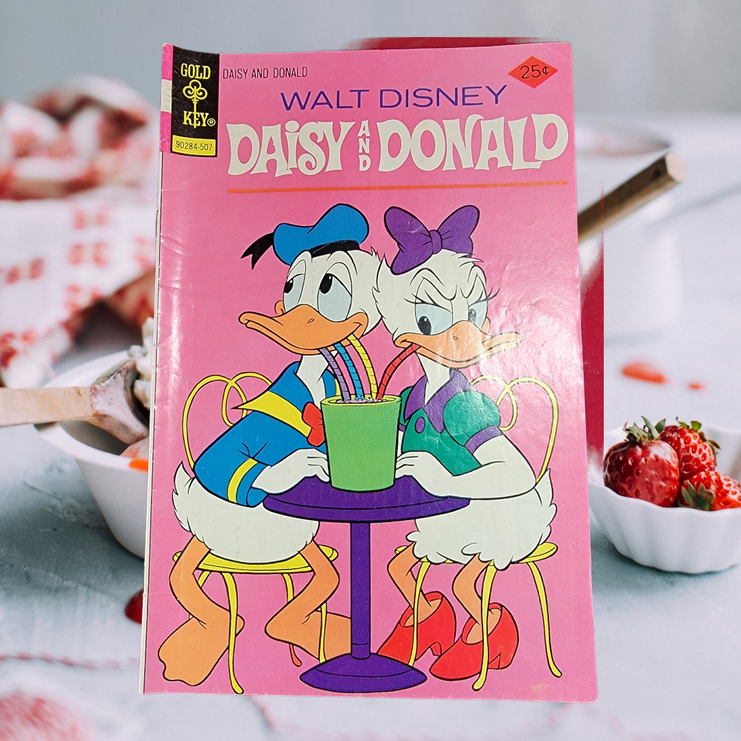 Walt disney no. 11 Daisy and Donald (1975) comic book bagged and boarded