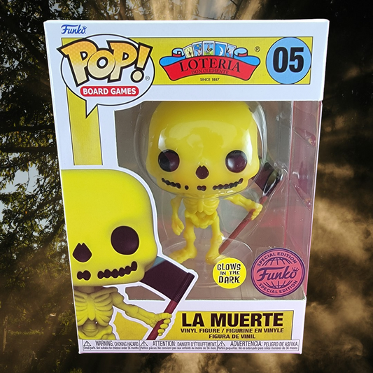 La Muerte funko exclusive # 05 (nib)
With pop protector