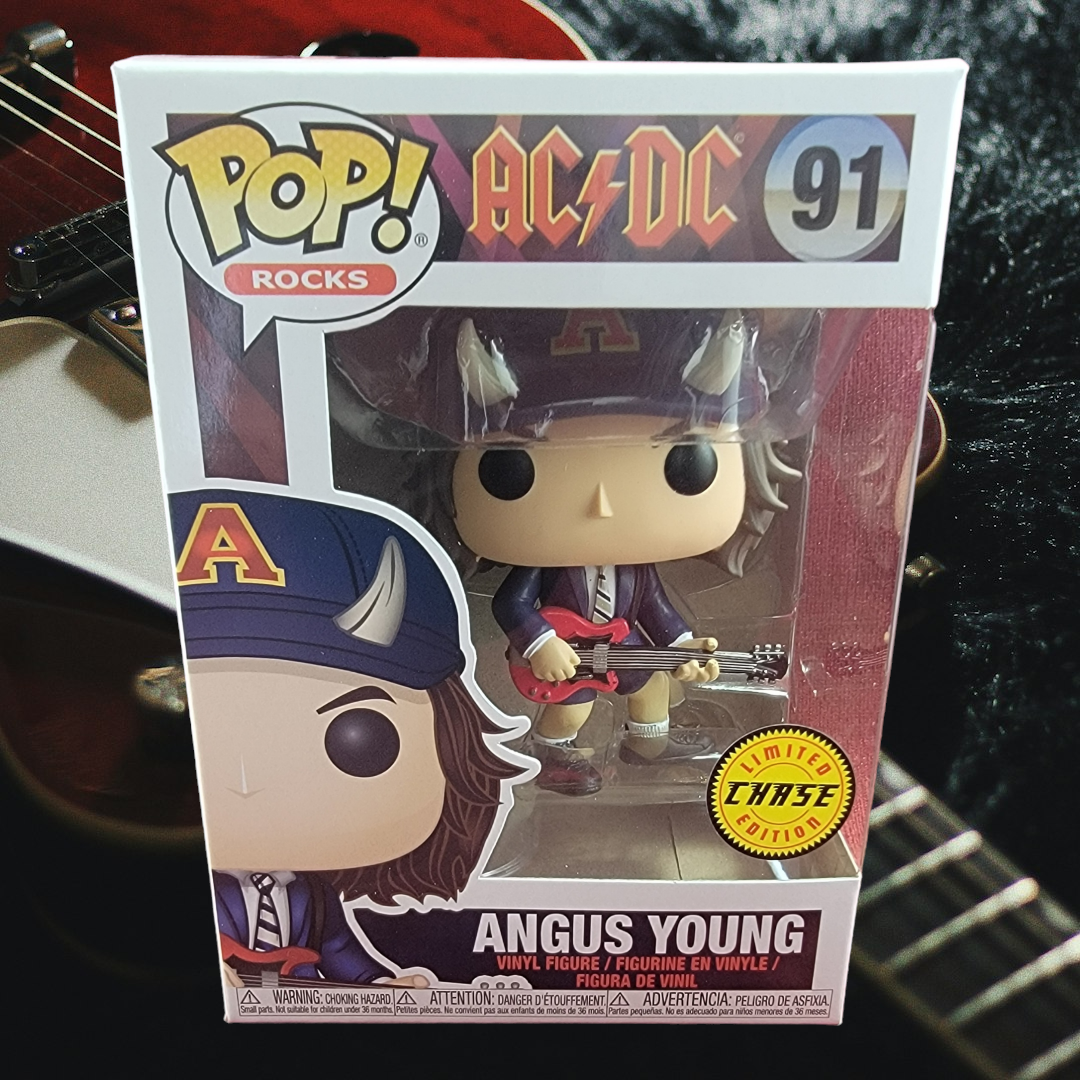 Angus Young Chase funko # 91 (nib)
With pop protector