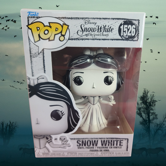 Snow white funko # 1526 (nib)
With pop protector