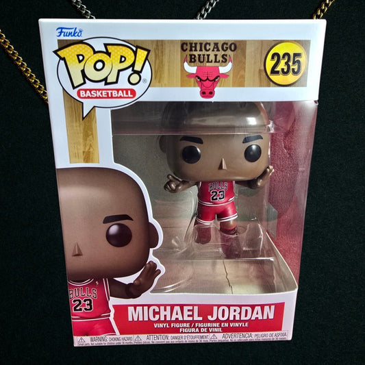 Funko Pop! Vinyl: Michael Jordan # 235 (Nib)
With pop protector