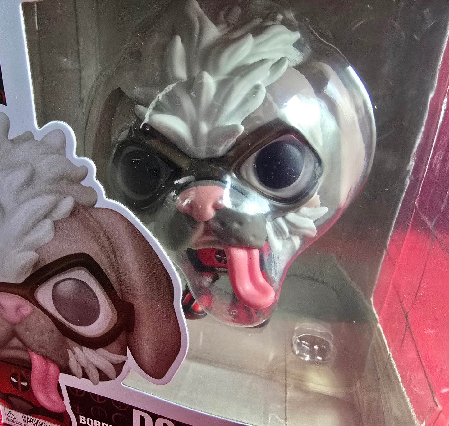 Dogpool funko # 1401 (nib) With pop protector