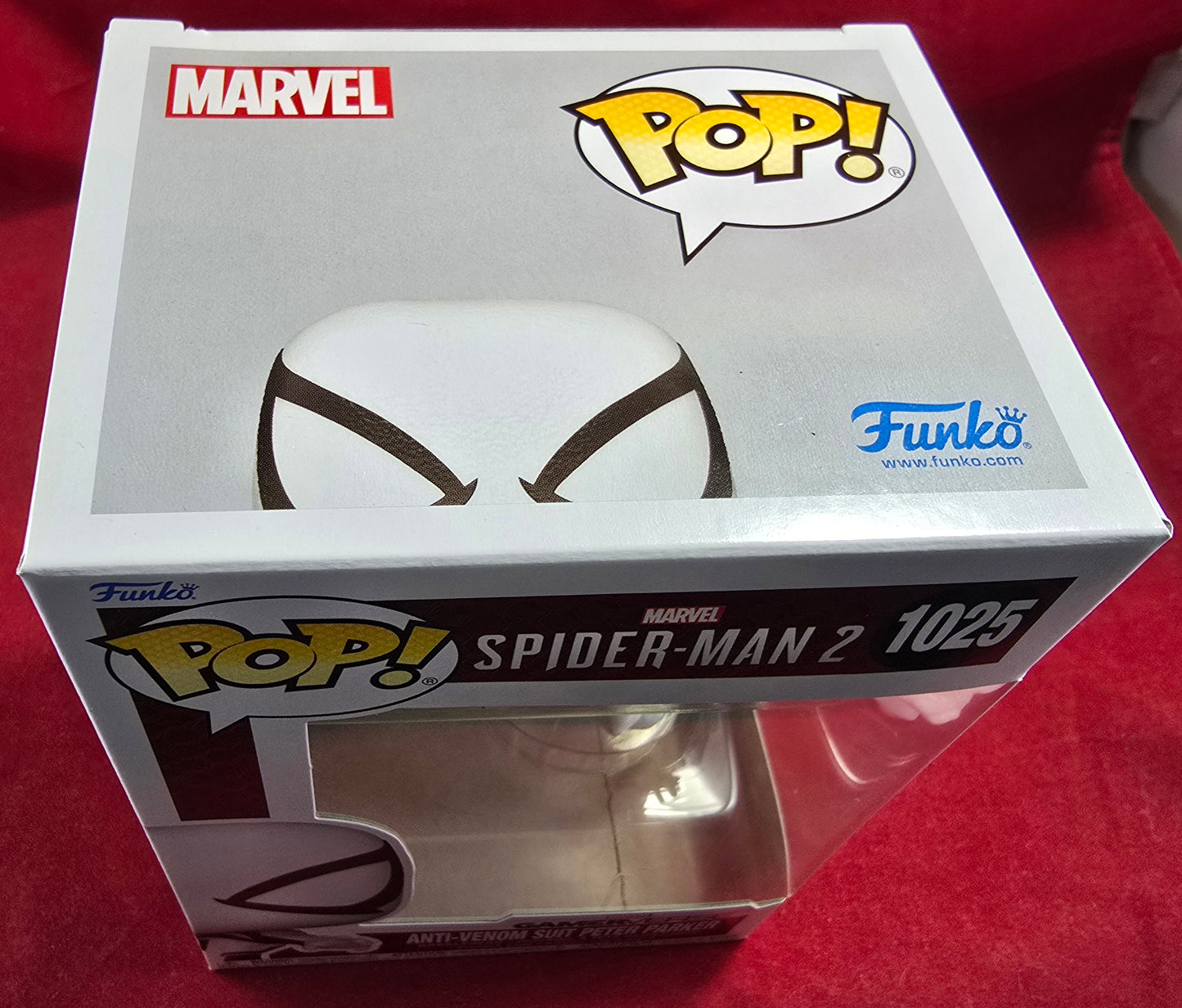 Anti-venom suit Peter Parker funko # 1025 (nib) With pop protector