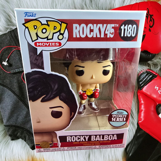 Rocky Balboa Specialty Series Funko # 1180 (Nib)
With pop protector