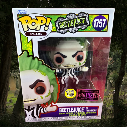 Beetlejuice entertainment earth exclusive funko # 1757 (nib) With pop protector