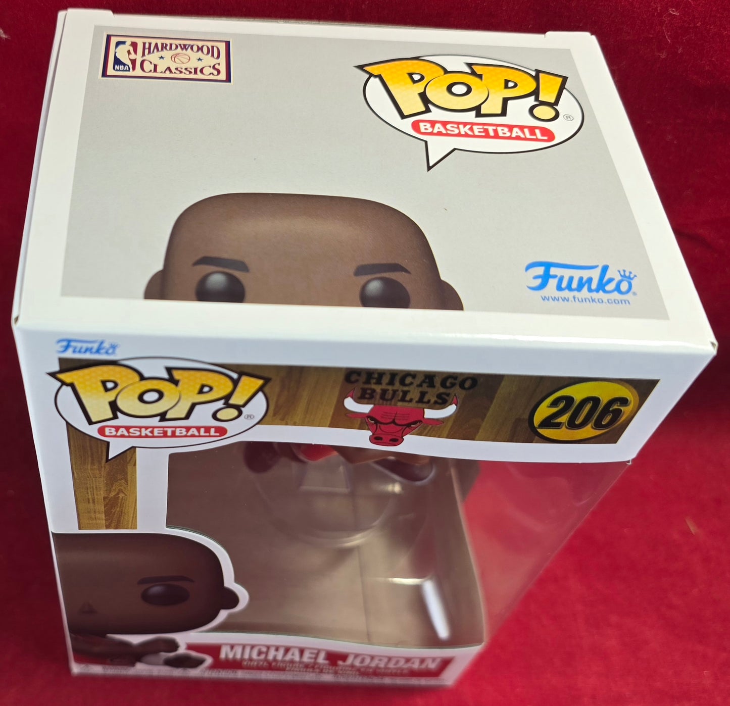 Michael Jordan funko # 206 (nib) With pop protector