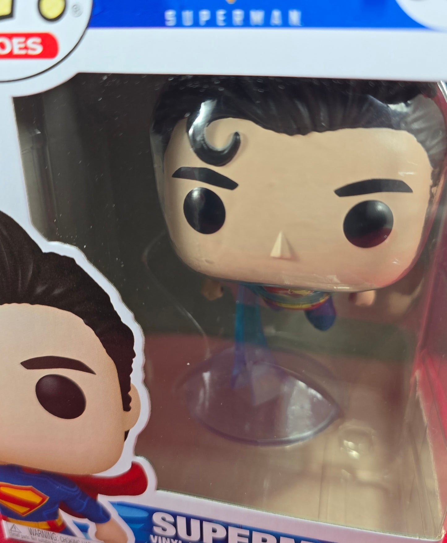 Superman funko # 562 (nib) With pop protector