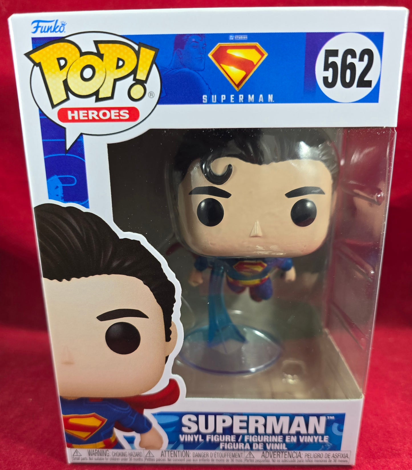 Superman funko # 562 (nib) With pop protector