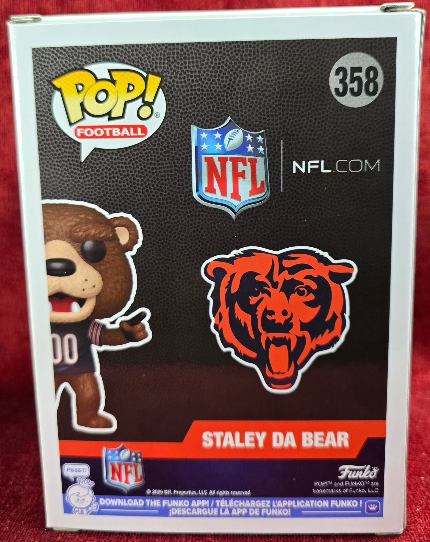 Funko! Football: Staley Da Bear # 358 (Nib)
With pop protector