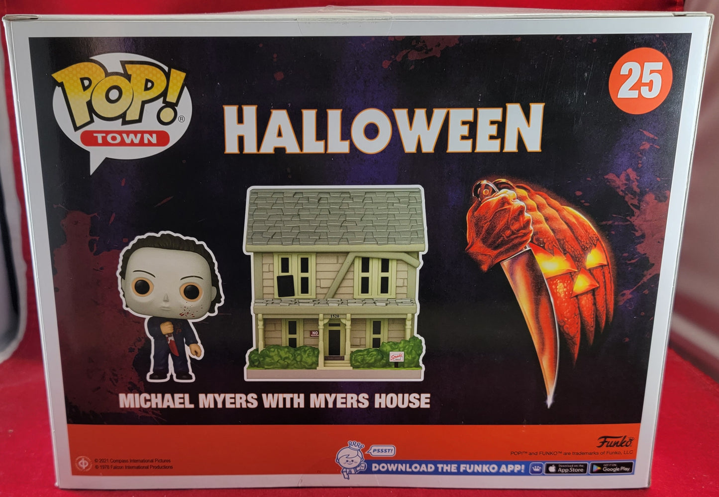 Michael Meyers with Myers house spirit exclusive funko # 25 (nib)