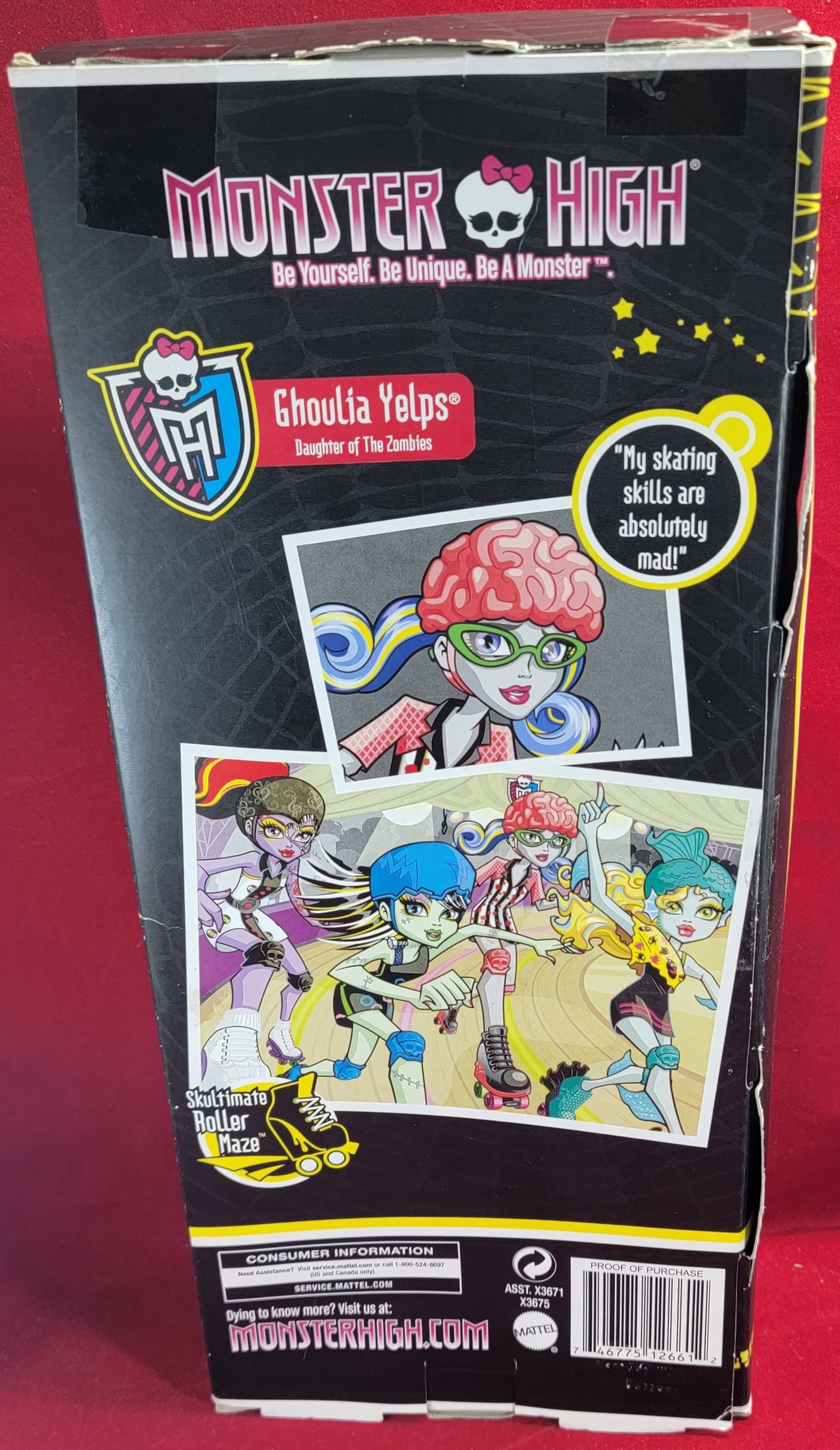 Monster high ghoulia yelps figure (nib)