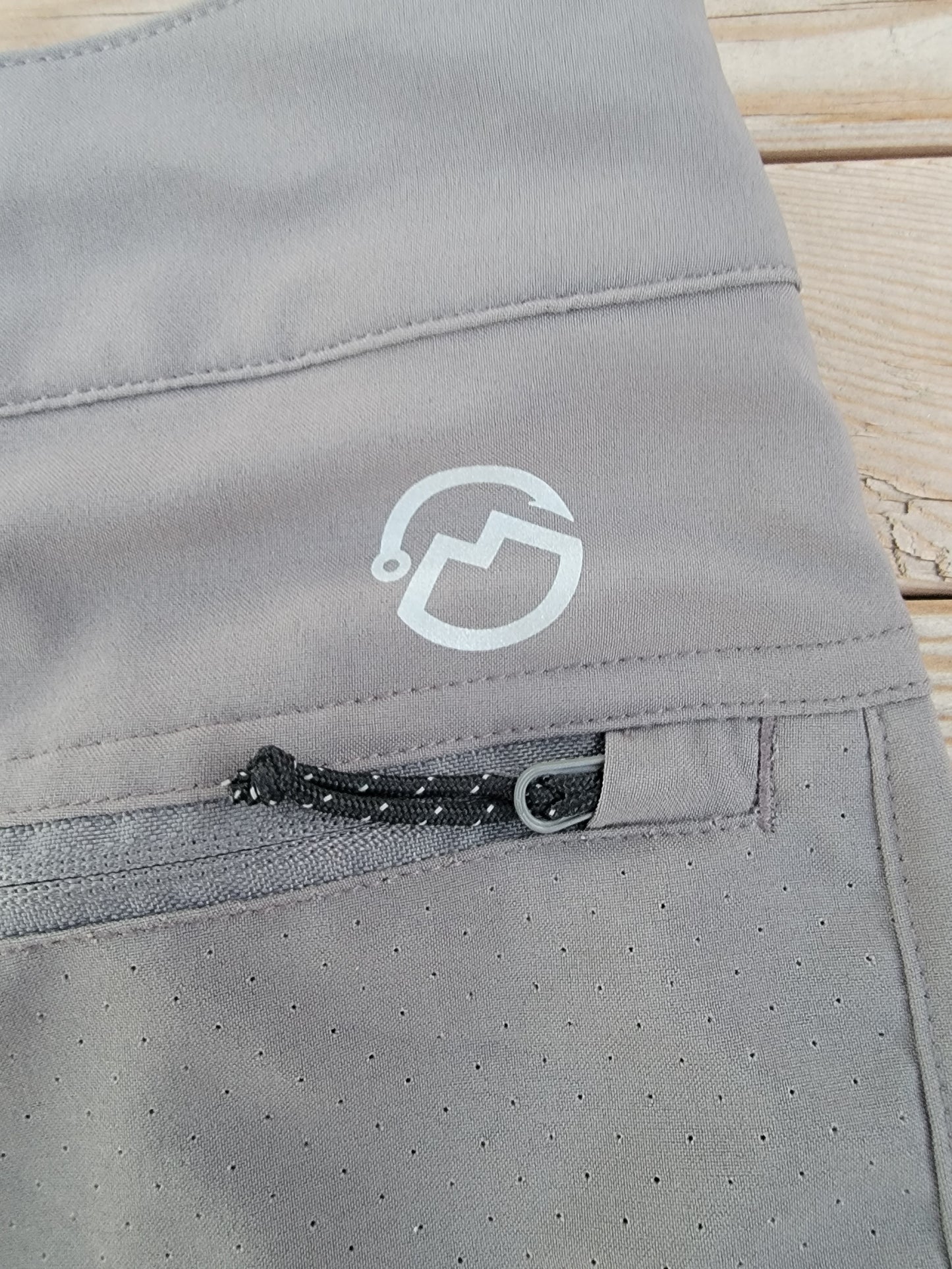 Magellan outdoors fish gear shorts