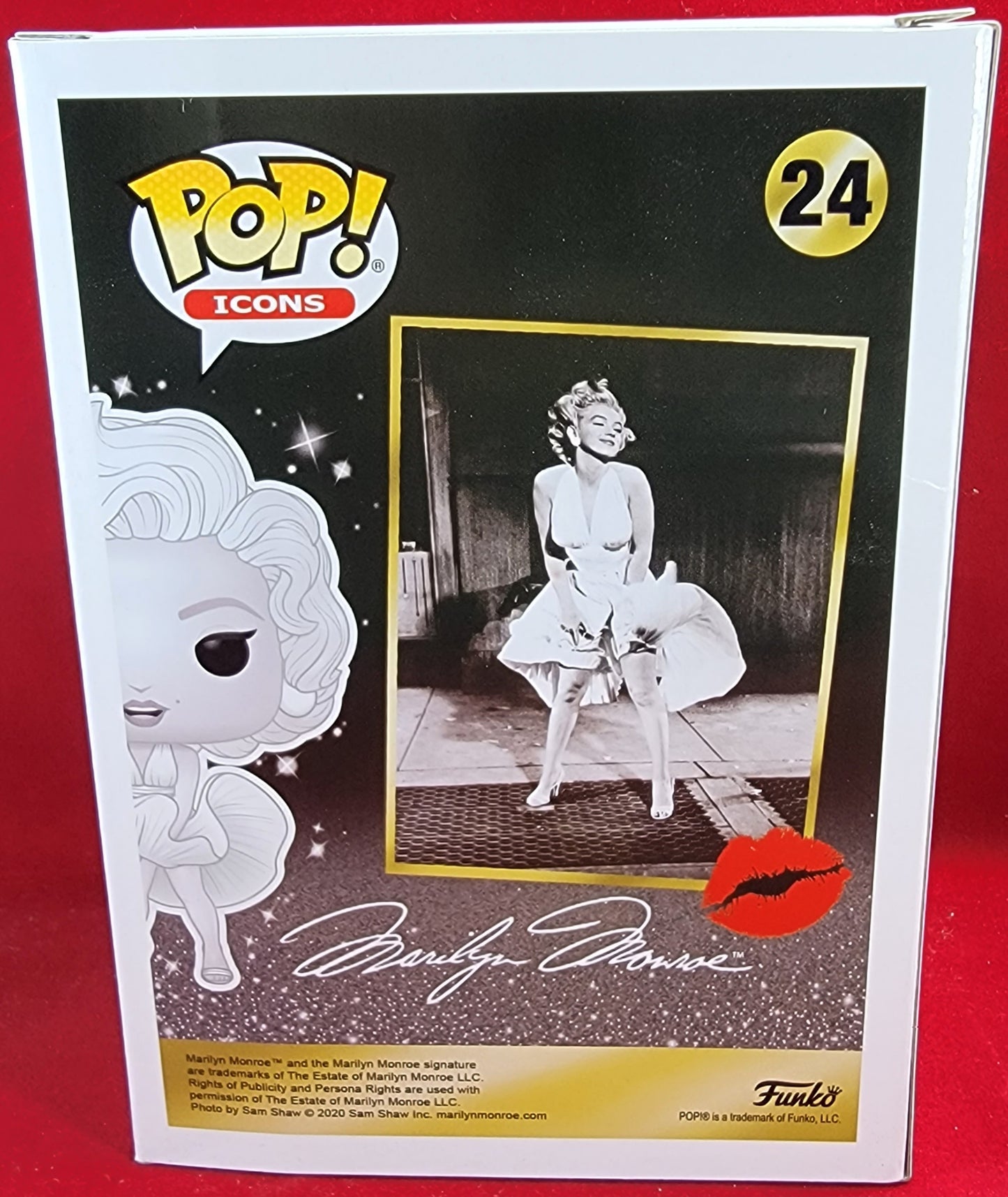 Marilyn Monroe entertainment earth exclusive funko # 24 (nib)