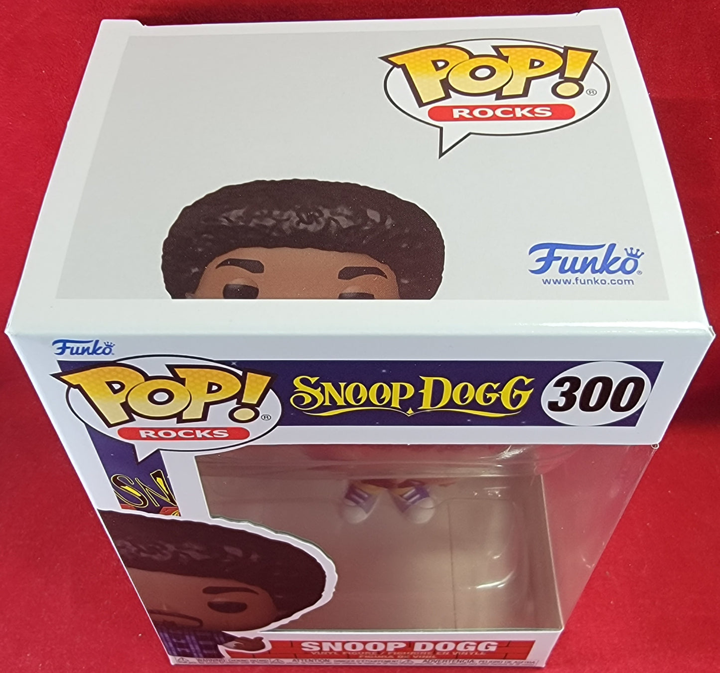Snoop Dogg funko # 300 (nib)
brand new snoop rapper funko pop. snoop dog is in all afro glory in khakis with blue plad. pop is in near perfect condition and will be shipped in a compatible pop protector.
