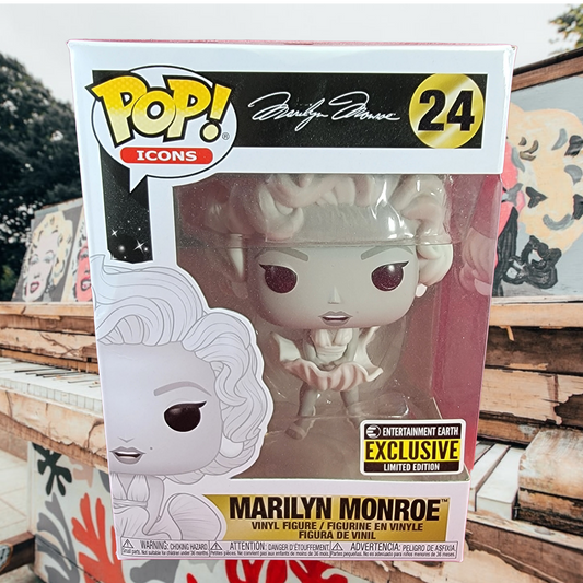 Marilyn Monroe entertainment earth exclusive funko # 24 (nib)